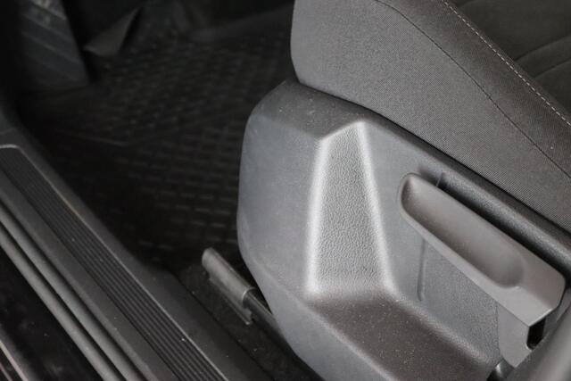 Volkswagen TOURAN 1.8 TSI, 180PK, Highline 7-Persoons, Navigatie, LED, Stoelverwarming, Camera