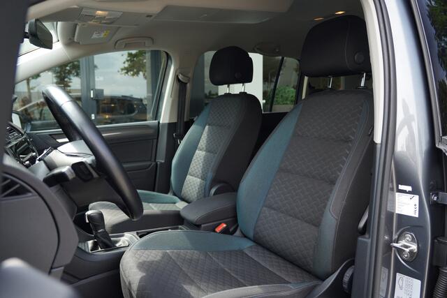 Volkswagen TOURAN 1.5TSI/150pk R-Line 7p DSG automaat|2019|PDC+Camera|Lane Assist|Cruise+ACC|Navi|Clima|El. achterklep|trekhaak|18"LMV