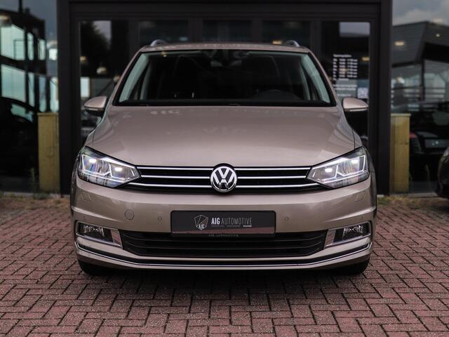 Volkswagen TOURAN 1.5 TSI Highline Business R 7p | Stoelverw. | Camera | ACC | Carplay