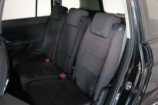 Volkswagen TOURAN 1.4 TSI Join, R-line, 7-Persoons, Trekhaak, Navigatie, Apple Carplay/Android Auto,