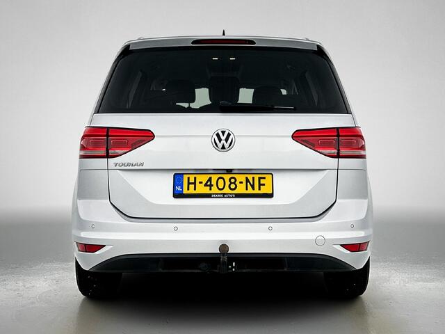 Volkswagen TOURAN 2.0 TDI Automaat Comfort-Business / Trekhaak / Navigatie / Pdc+Camera / Airco-ecc./ Stoel verwarming / / Apk mrt-2026