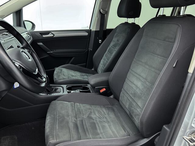 Volkswagen TOURAN 2.0 TDI Automaat Comfort-Business / Trekhaak / Navigatie / Pdc+Camera / Airco-ecc./ Stoel verwarming / / Apk mrt-2026