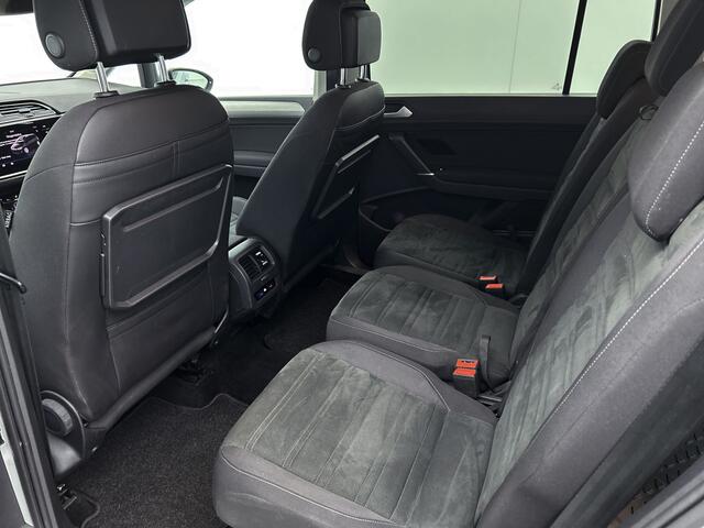 Volkswagen TOURAN 2.0 TDI Automaat Comfort-Business / Trekhaak / Navigatie / Pdc+Camera / Airco-ecc./ Stoel verwarming / / Apk mrt-2026