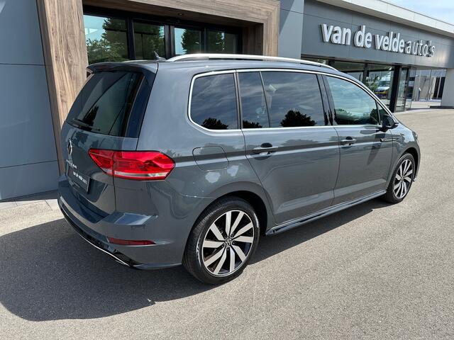 Volkswagen TOURAN 1.5 TSI 150pk DSG R-line Highline | Led | Trekhaak | Dode hoek | Camera | Keyless | Rijklaar incl. garantie