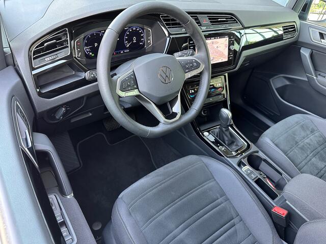 Volkswagen TOURAN 1.5 TSI 150pk DSG R-line Highline | Led | Trekhaak | Dode hoek | Camera | Keyless | Rijklaar incl. garantie