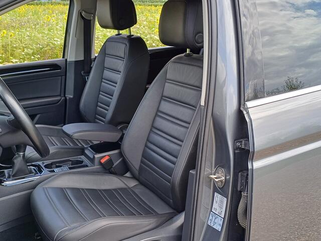 Volkswagen TOURAN 1.4 TSI Highline /Leder/Trekh./Camera/Navi/Cruise/16"/