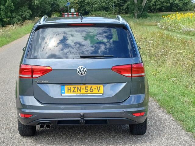 Volkswagen TOURAN 1.4 TSI Highline /Leder/Trekh./Camera/Navi/Cruise/16"/