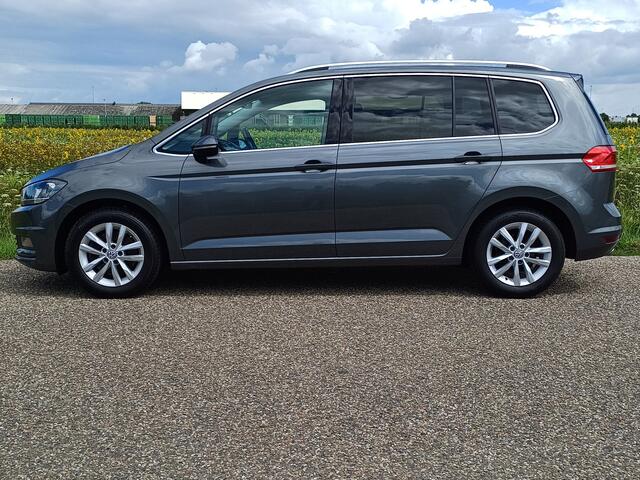 Volkswagen TOURAN 1.4 TSI Highline /Leder/Trekh./Camera/Navi/Cruise/16"/