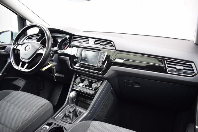 Volkswagen TOURAN 1.4 TSi Automaat 7Pers. Connected Series Carplay | Full Map Navi | Airco | Trekhaak | Volledig Onderhouden!!