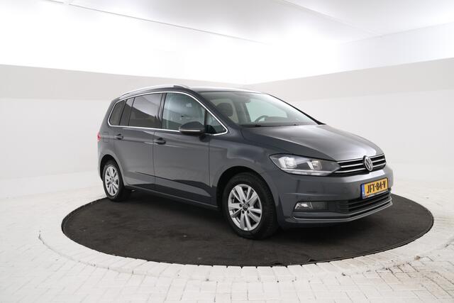Volkswagen TOURAN 1.6 TDI SCR Highline 7p 7 persoons, apple carplay, navigatie,