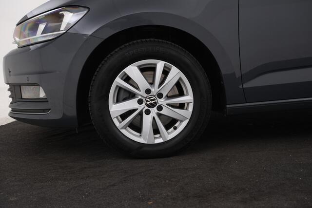 Volkswagen TOURAN 1.6 TDI SCR Highline 7p 7 persoons, apple carplay, navigatie,