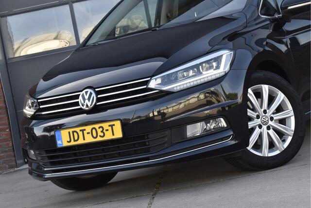 Volkswagen TOURAN 1.4 TSI Highline 7p Trekhaak - Camera - Ad.Cruise - Keyless