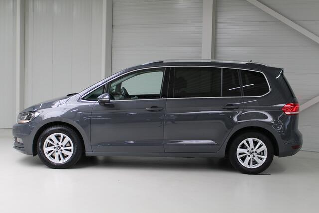 Volkswagen TOURAN 1.5 TSI Highline 7-Persoons Automaat Android Auto / Apple Carplay | Dodehoekassistent | Cruise Control