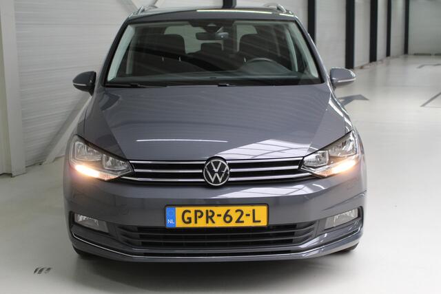 Volkswagen TOURAN 1.5 TSI Highline 7-Persoons Automaat Android Auto / Apple Carplay | Dodehoekassistent | Cruise Control
