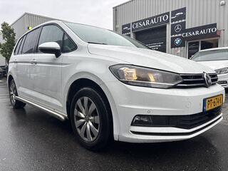 volkswagen-touran-2.0-tdi-scr-deale