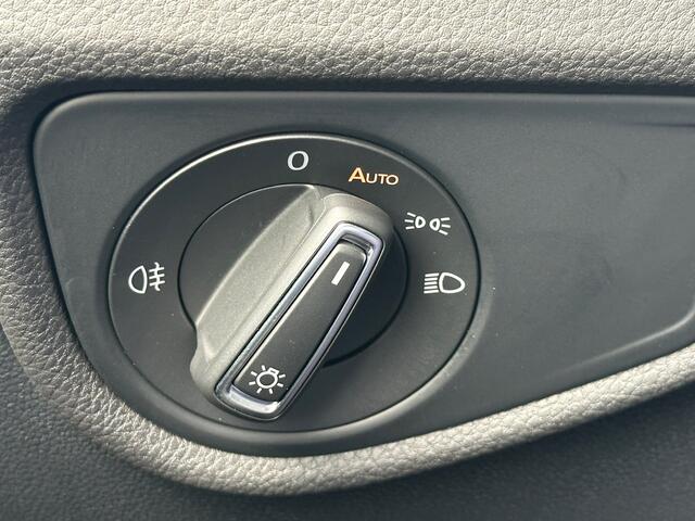 Volkswagen TOURAN 1.5 TSI Comfortline 7-persoons | Keyless | Navi | Camera | Dode hoek | Rijklaar incl. garantie