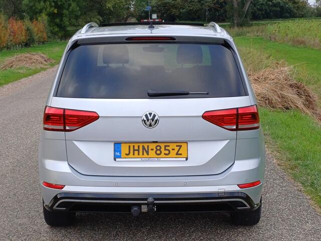 Volkswagen TOURAN TSI Highline Business R-Line 7Pers. /Pano/Trekh./Camera/Navi/