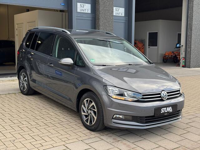 Volkswagen TOURAN 1.4 TSI Highline | DSG Automaat | Sound | Dealer Onderhouden | Trekhaak | Carplay | ACC | Climate | Stoelverwarming | Navigatie | Spiegelpakket | Front Assist | 2 X PDC | Garantie