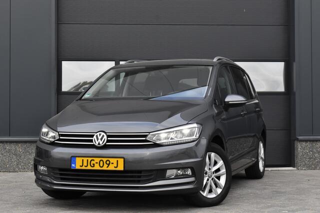 Volkswagen TOURAN 1.4 TSI Highline 7p Carplay - Cruise - Navi - Clima
