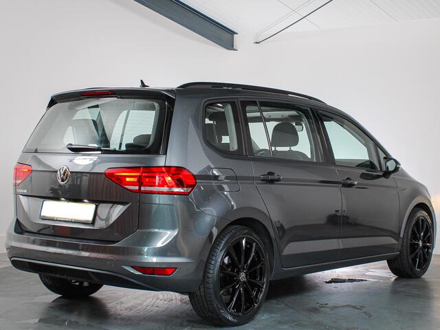 Volkswagen TOURAN 1.5 TSI Comfortline, 7-Persoons, Panoramadak, Apple CarPlay/Android Auto, Bluetooth