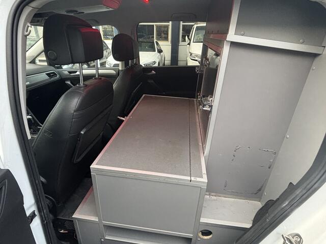 Volkswagen TOURAN 2.0 TDI AUTOMAAT / HONDENWAGEN