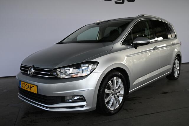 Volkswagen TOURAN 1.2 TSI Highline 7 Persoons StoelMassage/verwarming Navigatie Goed Onderhouden! Inruil Mogelijk!