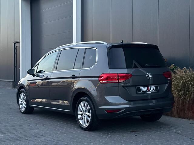 Volkswagen TOURAN 1.6 TDI SCR HL Bns 7p M2018 NAVI CAMERA PDC CLIMATE