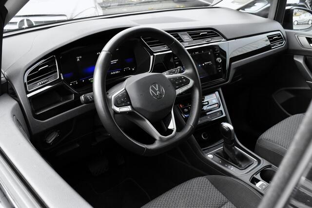 Volkswagen TOURAN 1.5 TSI Business 7p Pano - Trekhaak - BTW