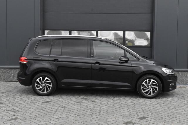 Volkswagen TOURAN 1.4 TSI Highline Sound 7p Pano - Trekhaak - Carplay - Cruise