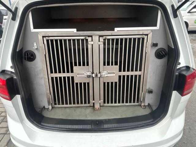 Volkswagen TOURAN 2.0 TDI AUTOMAAT / 174 DKM / HONDENWAGEN