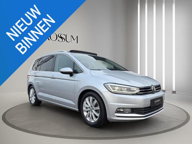 Volkswagen TOURAN 1.4 TSI Highline 7p | Panoramadak | Camera | Wegklaptrekhaak | Comfortstoelen en Verwarmd | Ketting vernieuwd !