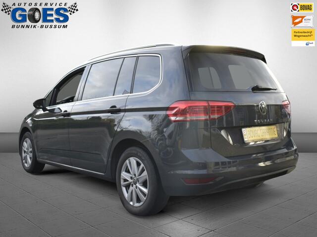 Volkswagen TOURAN 1.5 TSI Highline stoel verw+massage/carplay/7 zitter