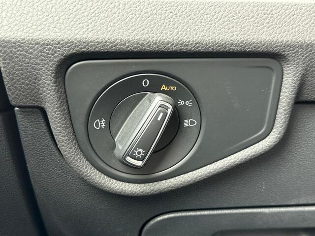 Volkswagen TOURAN 1.5 TSI 150pk DSG R-Line Black Style 7p. | ACC | Elk Trekhaak