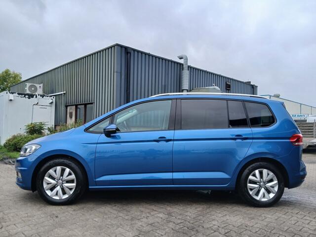 Volkswagen TOURAN 1.2 TSI Dealer onderhouden/Stoelverwarming/Alcantara