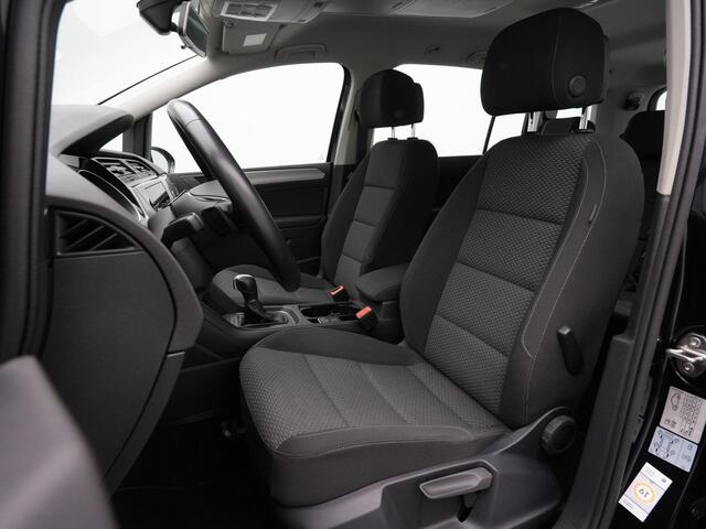 Volkswagen TOURAN 7 pers. 1.4 TSI 150 pk DSG Comfortline | Stoelverwarming | Navigatie | Adaptive Cruise | Parkeersensoren voor/achter