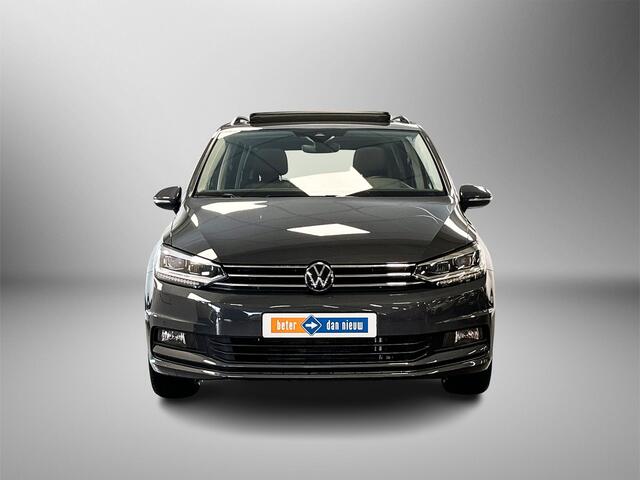 Volkswagen TOURAN 1.5 150pk TSI Highline 7p Velgen 'Salvador', 17 inch | Panoramaschuif-kanteldak | Navigatie 'Discover Media'