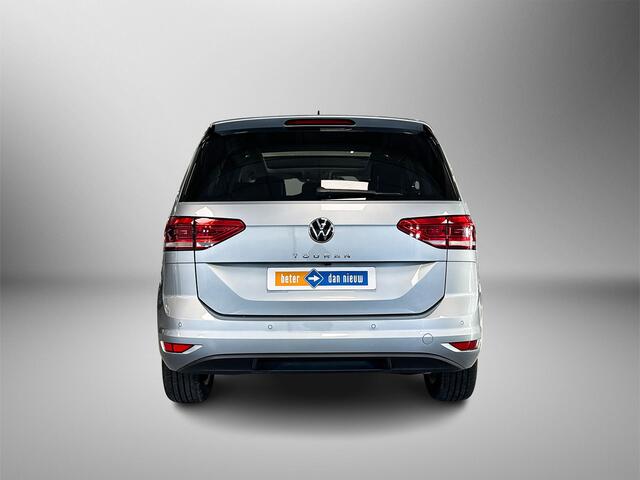 Volkswagen TOURAN 1.5 150pk TSI Highline 7p Navigatie 'Discover Media' | Panoramaschuif-kanteldak | Travel Pakket