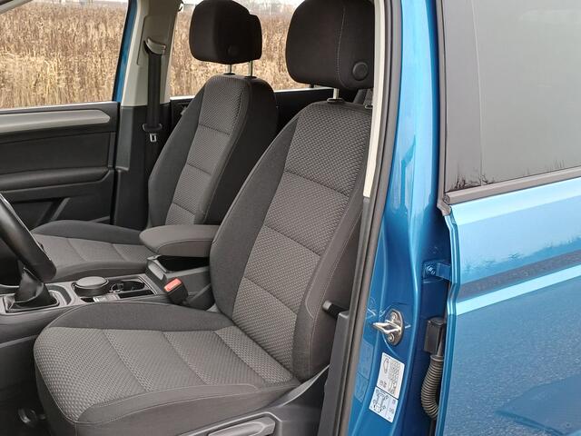 Volkswagen TOURAN 1.2 TSI Highline 7p /Camera/Trekh./Stoelverw./Clima V+A/