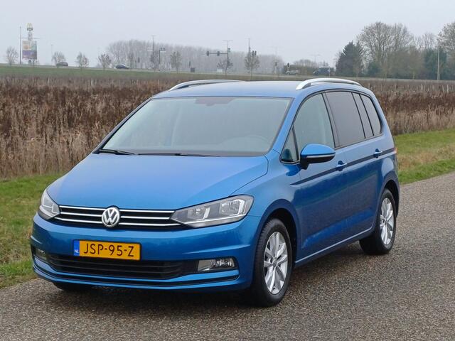 Volkswagen TOURAN 1.2 TSI Highline 7p /Camera/Trekh./Stoelverw./Clima V+A/
