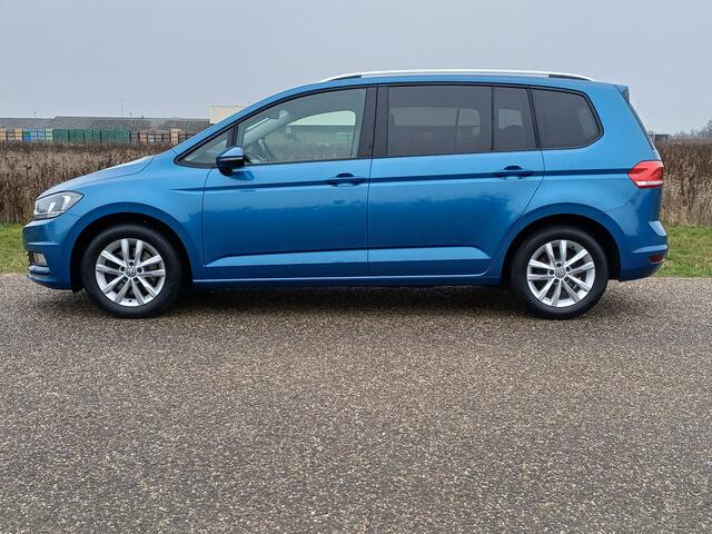 Volkswagen TOURAN 1.2 TSI Highline 7p /Camera/Trekh./Stoelverw./Clima V+A/
