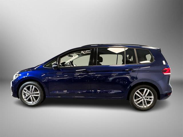 Volkswagen TOURAN 1.5 150pk TSI Highline 7p Panoramadak | Adaptive cruise control | Navigatiesysteem