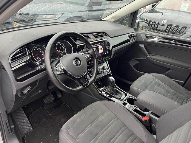 Volkswagen TOURAN 1.5 TSI Highline 7-Persoons,