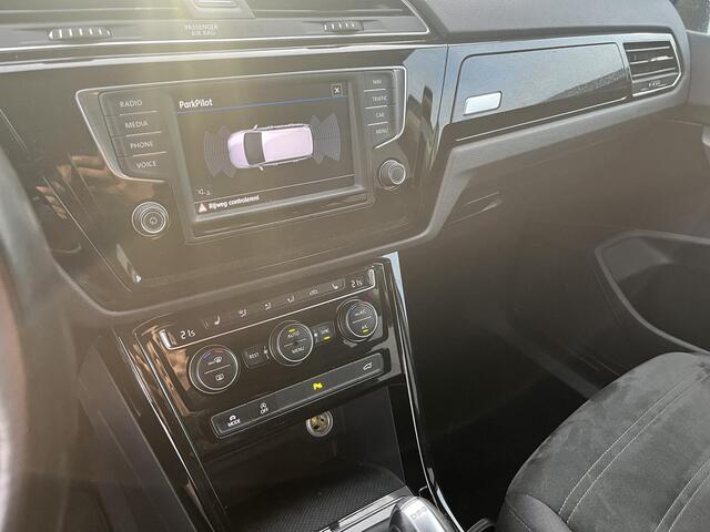 Volkswagen TOURAN 1.8 TSI Highline 7-Persoons, LED, Massage stoelen, ACC,