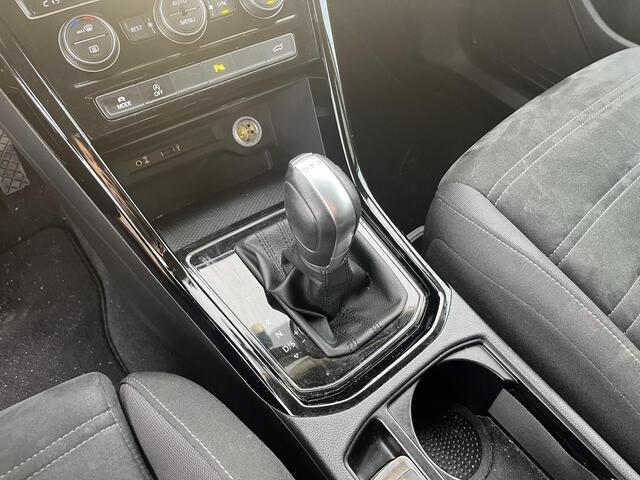 Volkswagen TOURAN 1.8 TSI Highline 7-Persoons, LED, Massage stoelen, ACC,