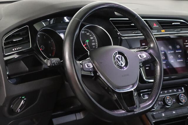 Volkswagen TOURAN 1.8 TSI Highline, R-line, 7-Persoons, Led, Camera, Kinderzitjes