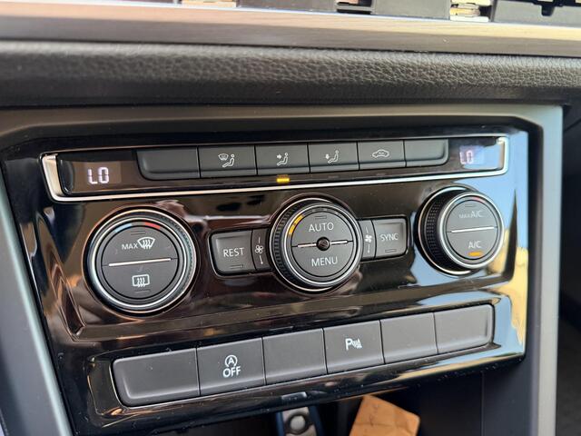 Volkswagen TOURAN 2.0 TDI SCR Comfortline AUTOMAAT | PARKEER SENSOREN | MULTIMEDIA|AIRCO ECC | CRUISE CONTROL ADAPTIVE | DEALER ONDERHOUDEN | AIRCO/ECC |