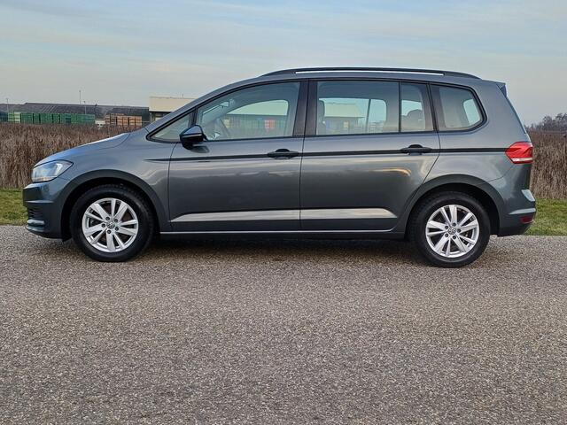 Volkswagen TOURAN 1.5 TSI Comfortline Business 7p / Cruisecontrol / Camera / Carplay