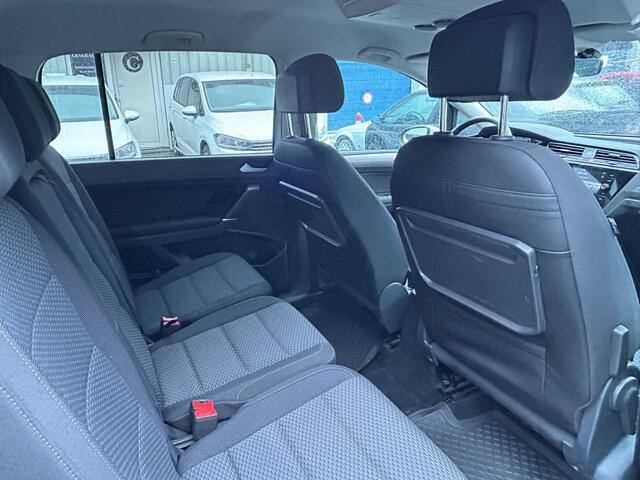 Volkswagen TOURAN 2.0 TDI SCR AUTOMAAT / DEALER ONDERHOUDEN