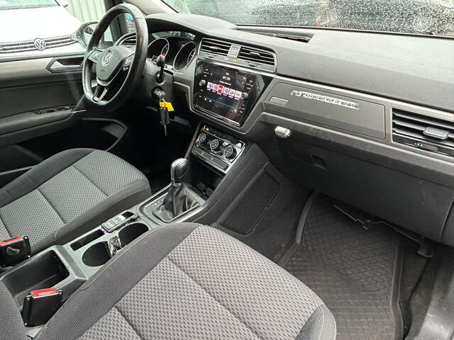 Volkswagen TOURAN 2.0 TDI SCR AUTOMAAT / DEALER ONDERHOUDEN