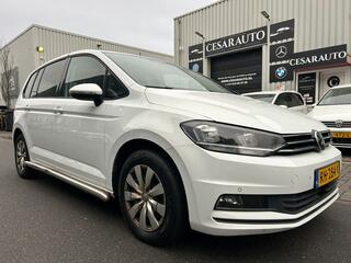 volkswagen-touran-2.0-tdi-scr-autom